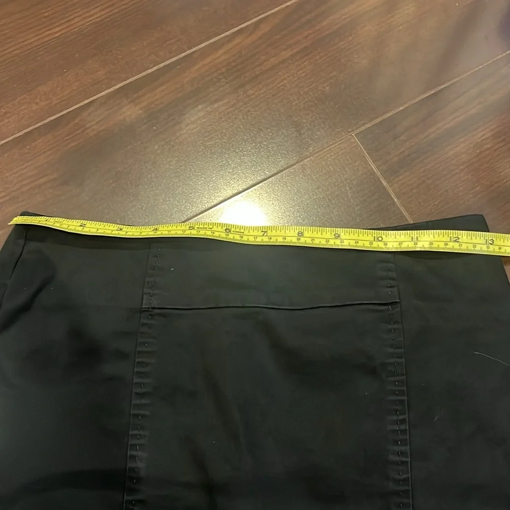 Ann Taylor Loft Petites Black Pencil Skirt w/ Back Slit & Side Seams Size 0P - Picture 3 of 8